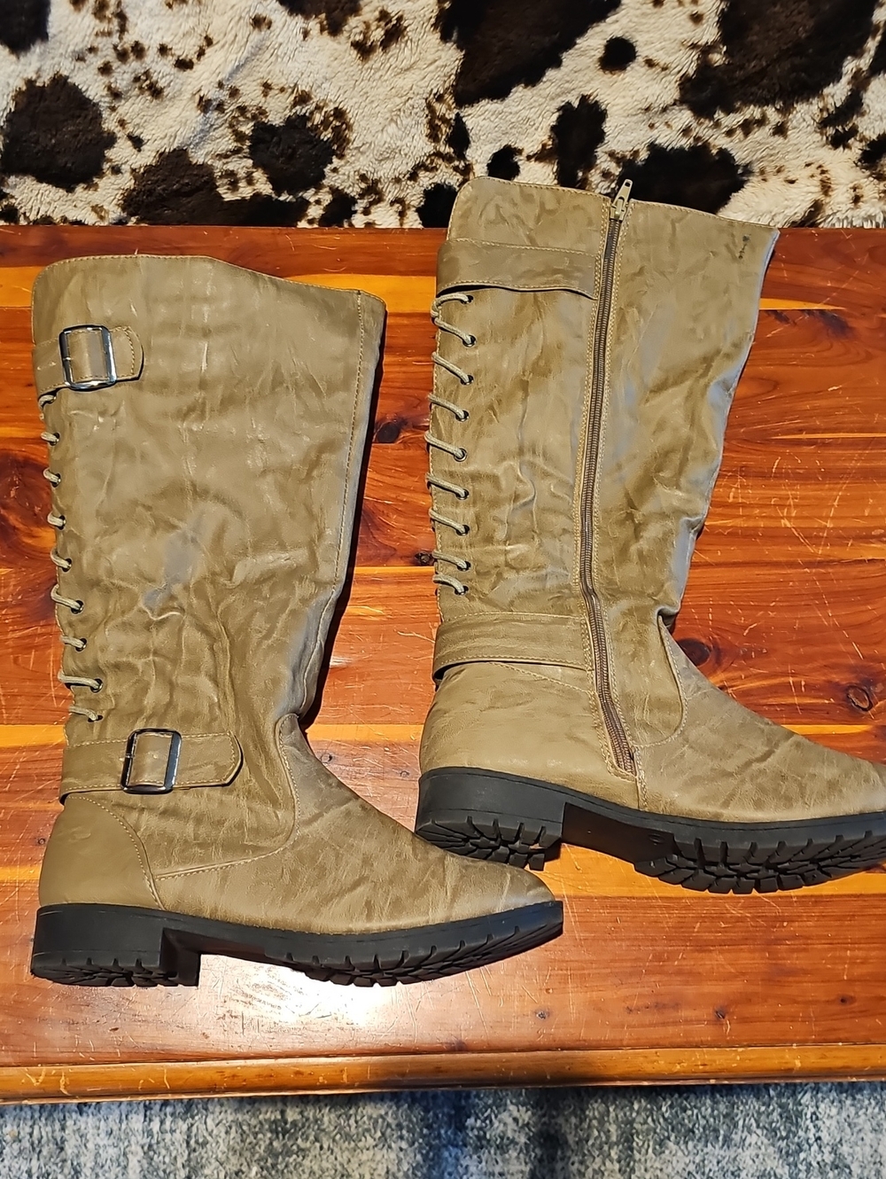 Women’s Tan Mid-Calf Lace-Up Boots